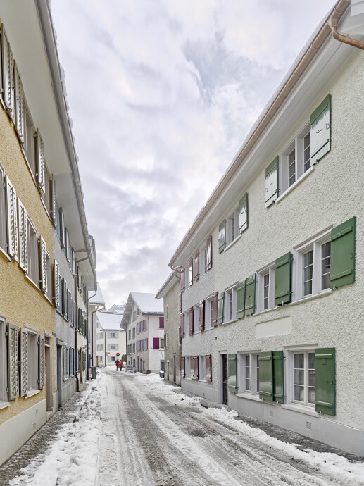 Mehrfamilienhaus Glarus Marti AG Matt, Bauunternehmung, Holzbau